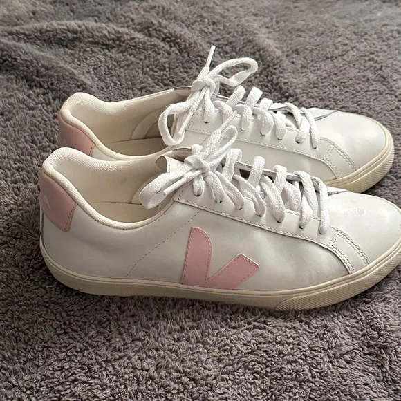 Veja White and Pink Minimalist Sneakers - Picture 3 of 5